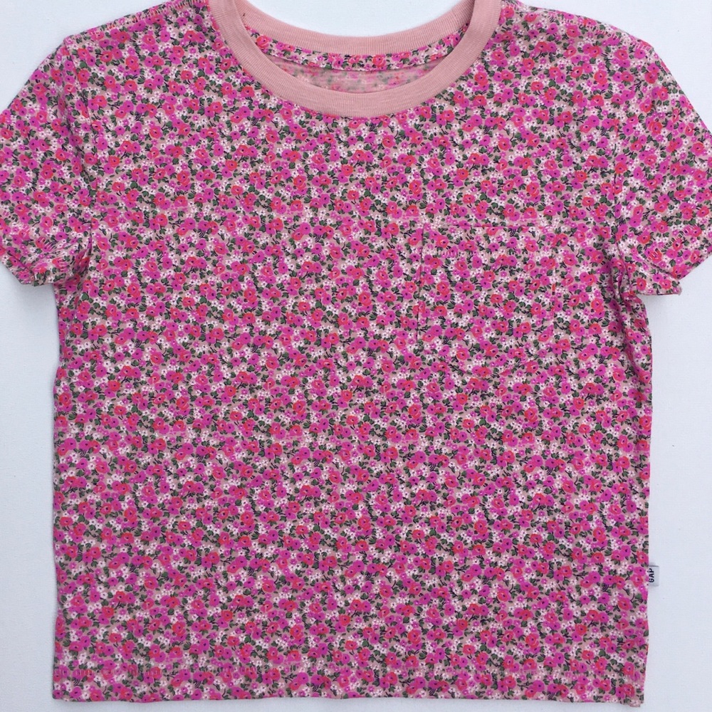GAP Kids Front Pocket T-Shirt Sz S & M Girl
